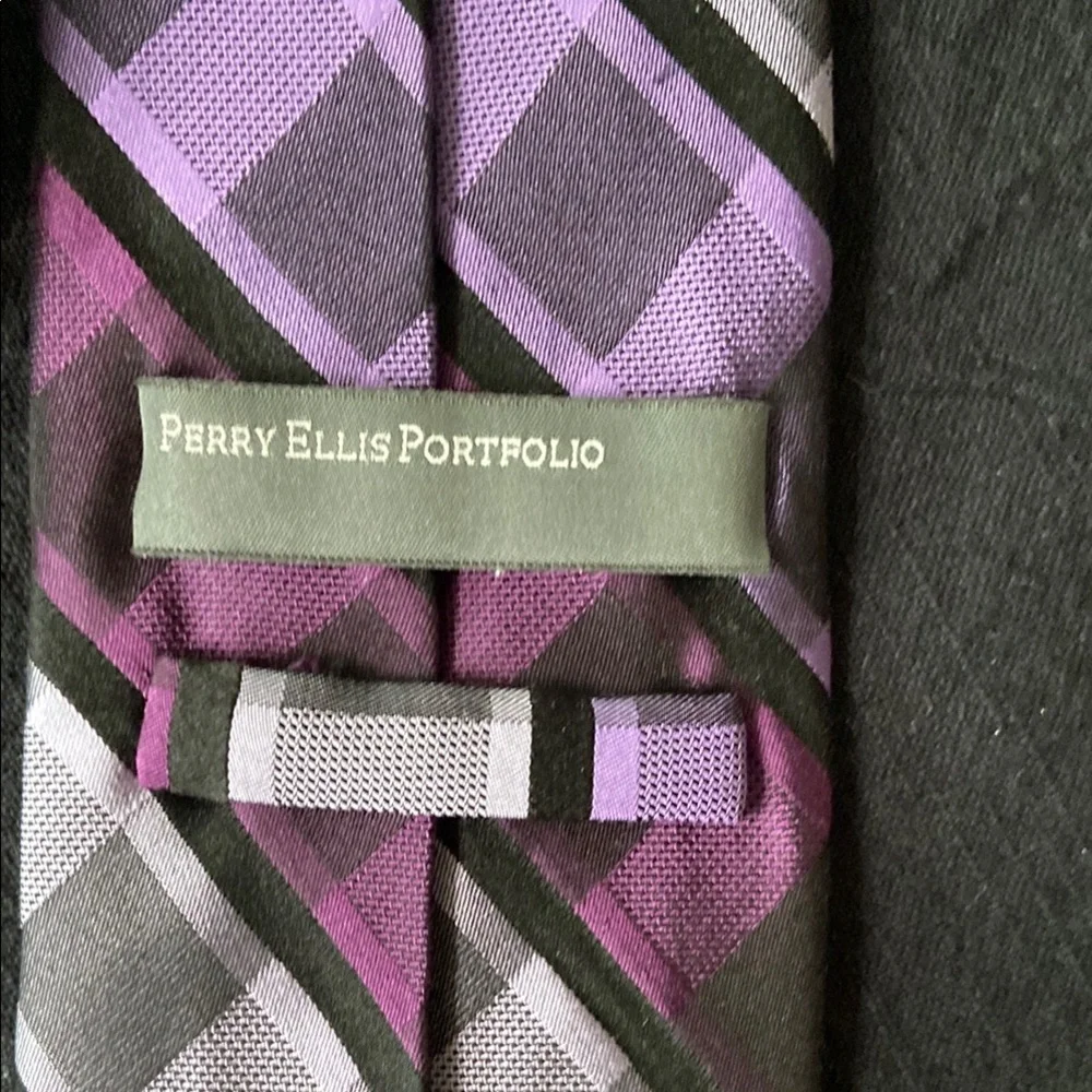 Perry Ellis Classic Purple and Gray Tie